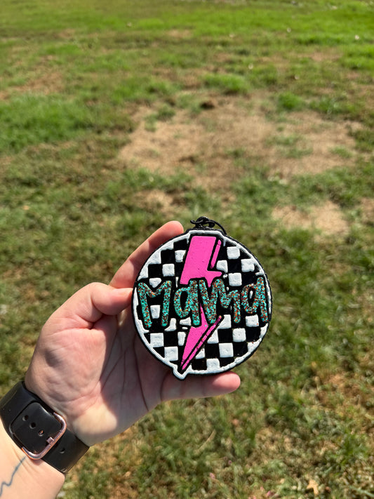 Mama checkered w/ bolt